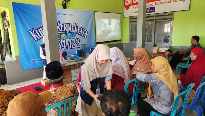 Pelaksanaan Workshop Pemanfaatan Limbah Padi Menjadi Arang Briket oleh KKN 84.422 UPN “Veteran” Yogyakarta