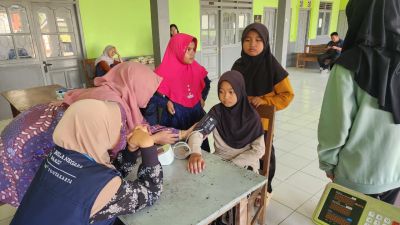 Wujudkan Lintas Generasi Sehat, Pemdes Karangglonggong Sukses Gelar Rangkaian Posyandu Rutin Bulanan